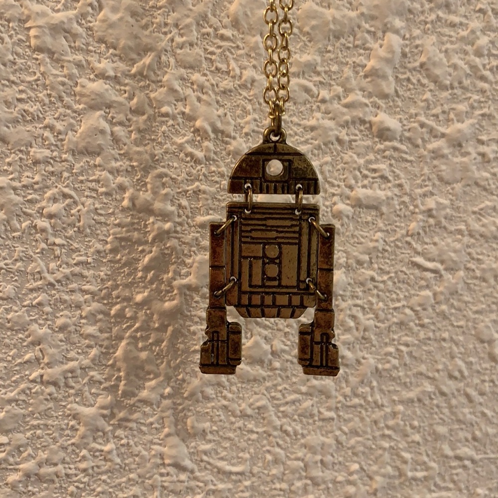 R2D2 necklace
